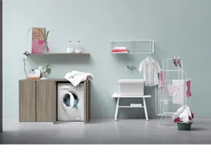 Mobile da Lavanderia in olmo grey e laccato opaco bianco Acqua e Sapone Lavanderia 03 di Birex