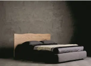 Letto con testiera in legno e box contenitore Wood di Alta Corte